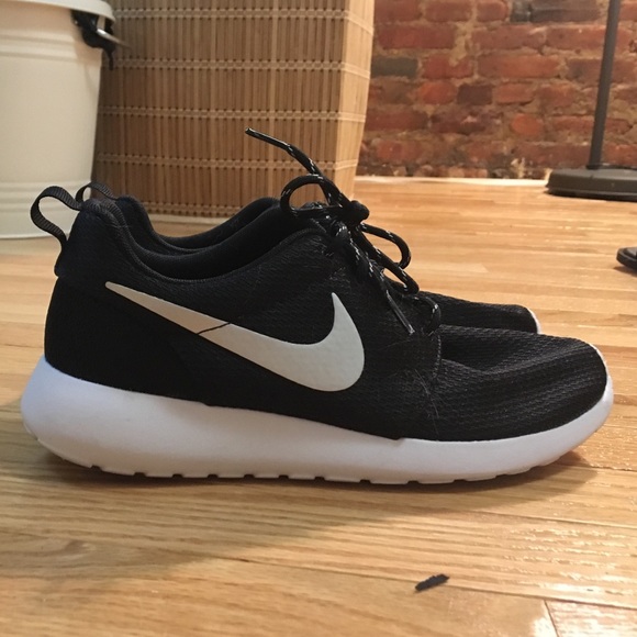 nike roshe one