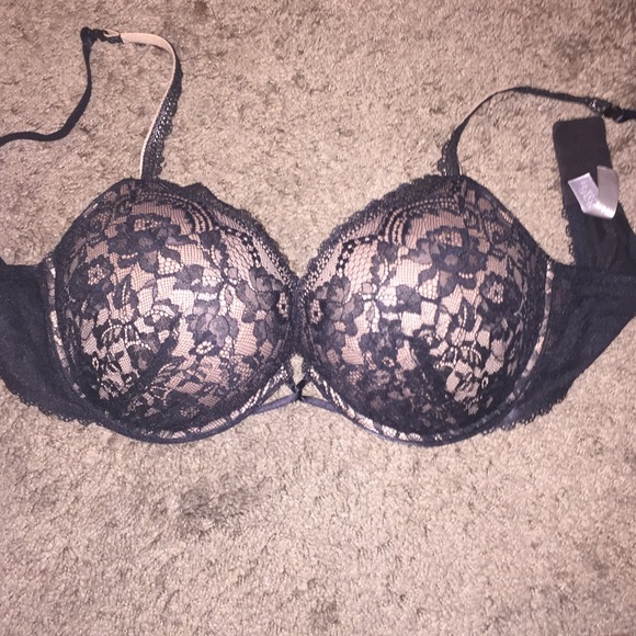 Victoria's Secret bombshell bra