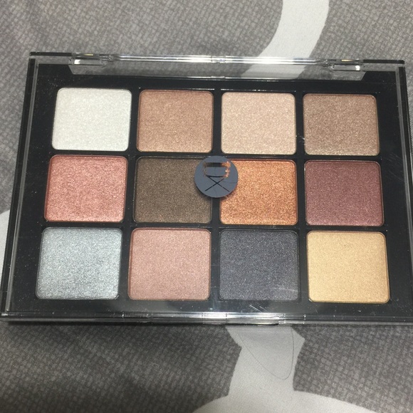 Viseart sultry muse eye shadow palette