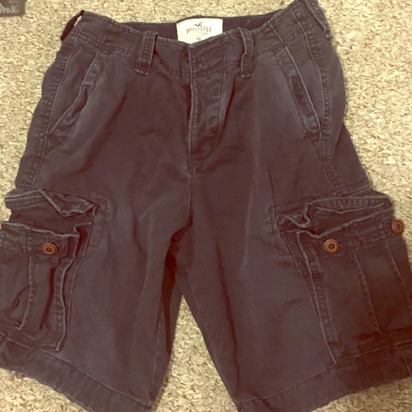 Black Hollister Cargo Shorts - Picture 1 of 3