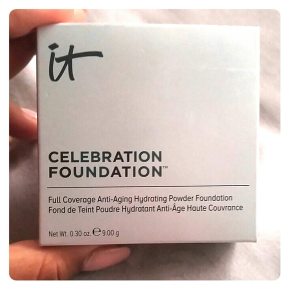 It Cosmetics Celebration Foundation