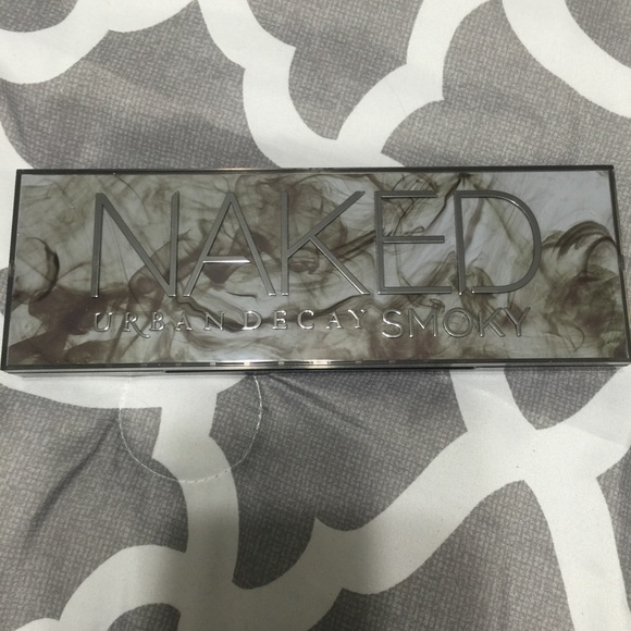 Urban decay naked smokey palette