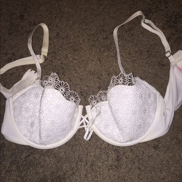 Victoria's Secret 34 D bra