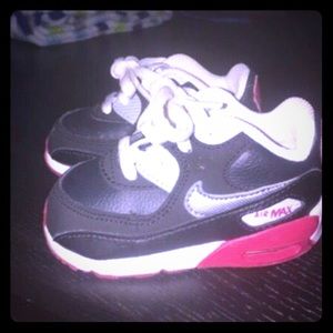 Nike Air Maxes (toddler -4c)