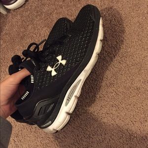 Under Armour Gemini sneakers