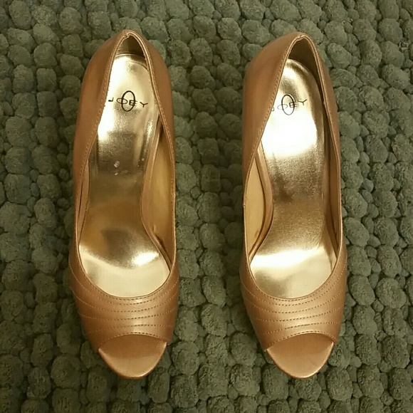 Pump - Picture 3 of 3