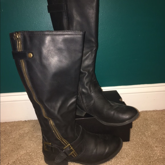 Riding boots