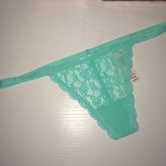 Victoria's Secret Lace Thong NWT