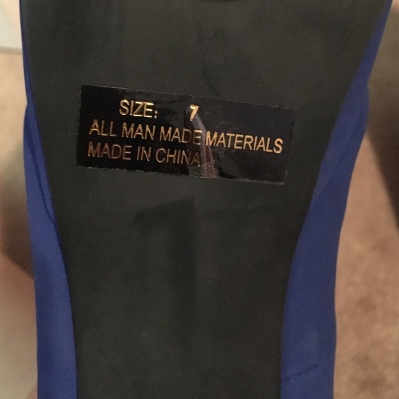 Blue pumps - Picture 3 of 3