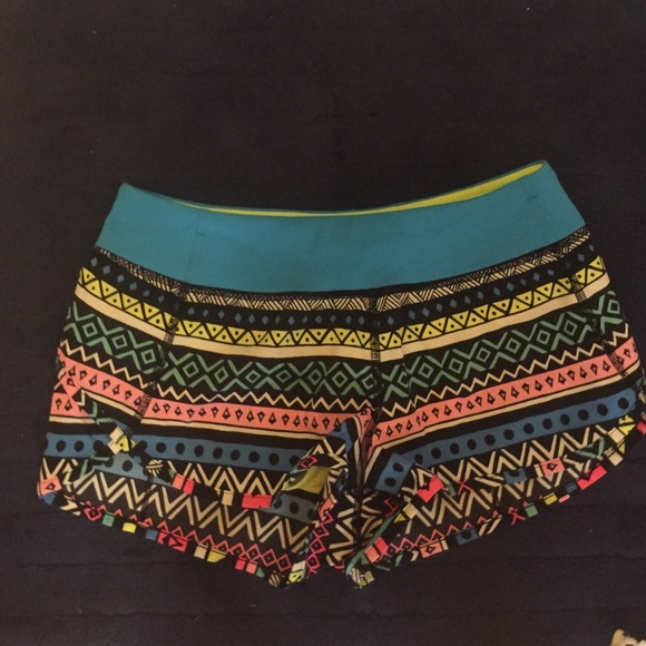 Tribal print ivivva athletic shorts
