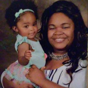 Meet your Posher, April