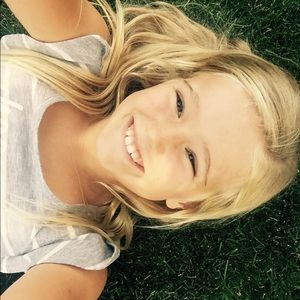 Meet your Posher, Nicole