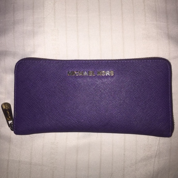 Michael Kors wallet
