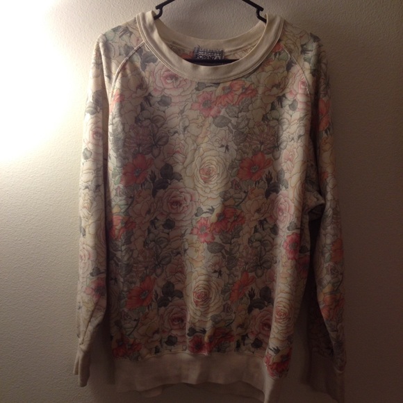 Vintage Pastel Floral Sweatshirt