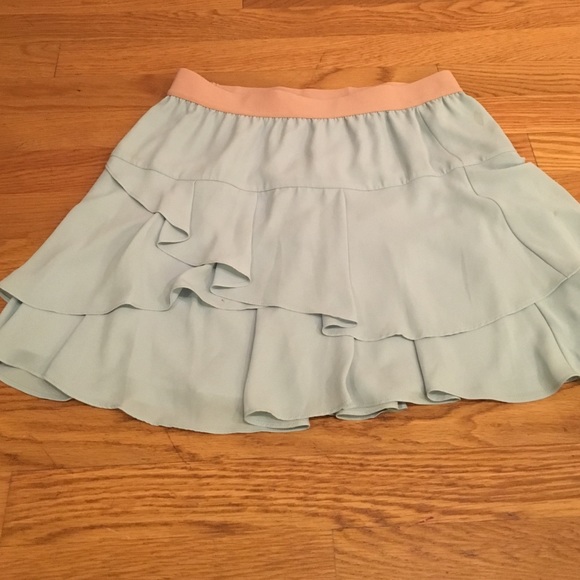 Bcbg tiered skirt