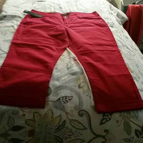 Brand new ankle jeans never been worn, still have