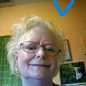 Meet your Posher, Deborah