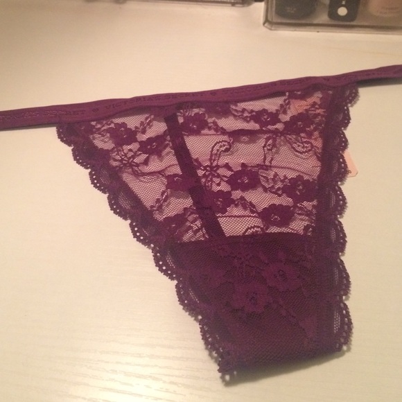 Victoria's Secret Lace Thong NWT