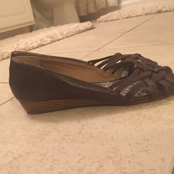 Flats - Picture 2 of 2