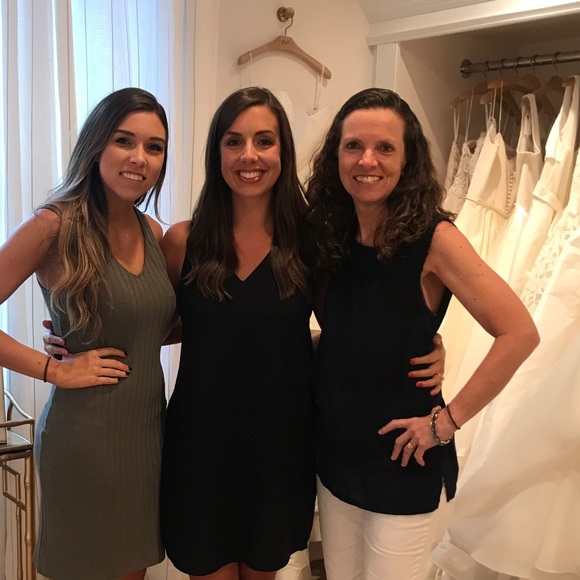 Meet your Posher, Maggie - Picture 2 of 3