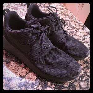 Blacked out (matte) Roshes Nike running shoes