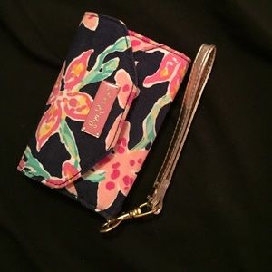 Lilly Pulitzer wristlet phone case for 5 or 5s