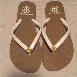 NEW Tory Burch flip flops