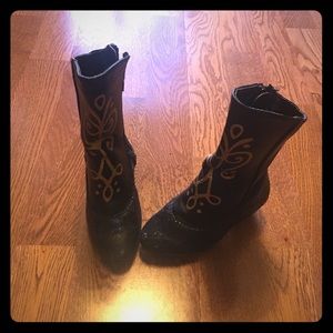 Disney Frozen Anna Boots Toddler size 7/8