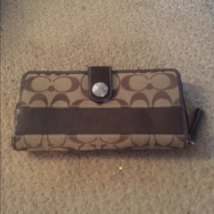 Coach wallet