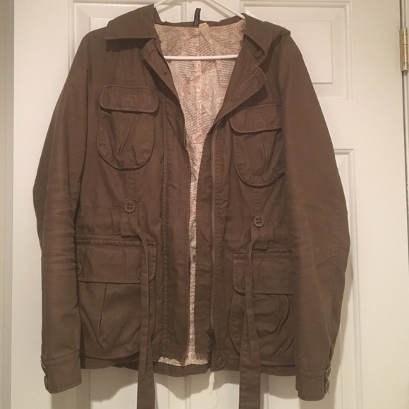 H&M Tie-waist, hooded army green fall jacket