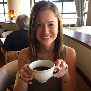 Meet your Posher, Caroline