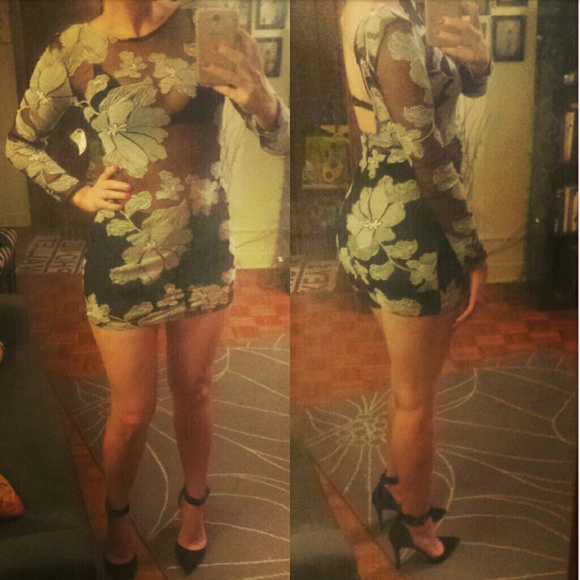 Akira long sleeve sheer flower detail dress/top - Picture 5 of 5