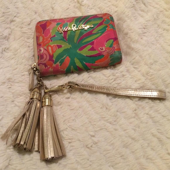 Lilly Pulitzer Handbags - Lilly Pulitzer wristlet