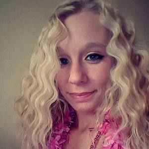 Meet your Posher, Alaina