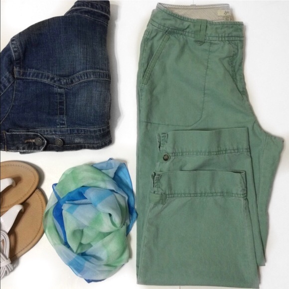 J. Jill Pants - ✨SALE✨J.Jill Green Capris Size 4P