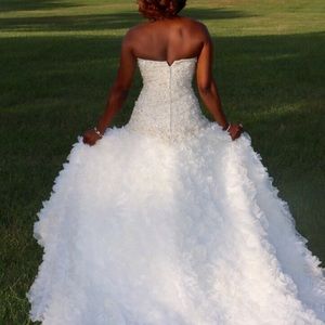 Wedding dress