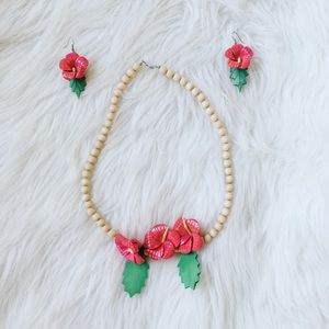 Vintage Carved Wood Hibiscus Jewelry Set