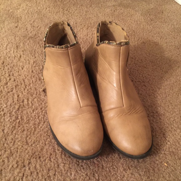 Brown ankle boots!