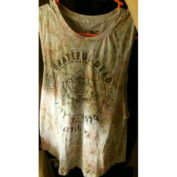 Deadhead Floral Muscle Tee