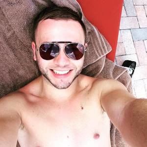 Meet your Posher, Leon