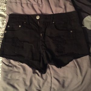 Black semi-high waist shorts