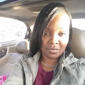 Meet your Posher, Latoya