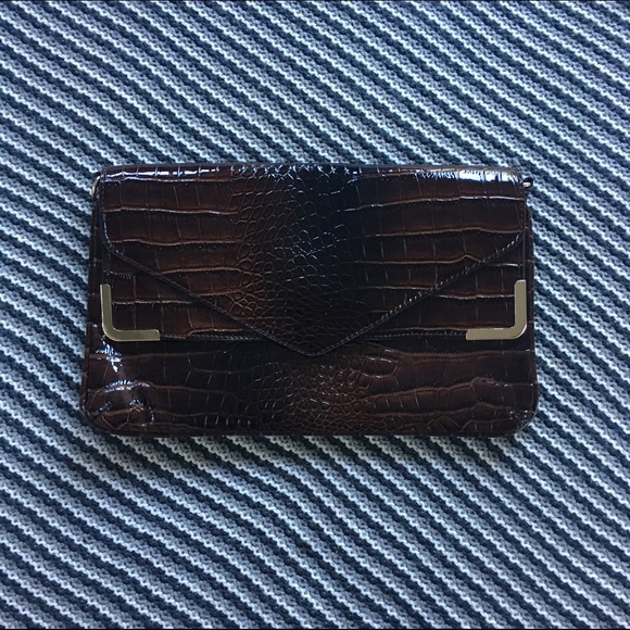 Clutch with gold accents!
