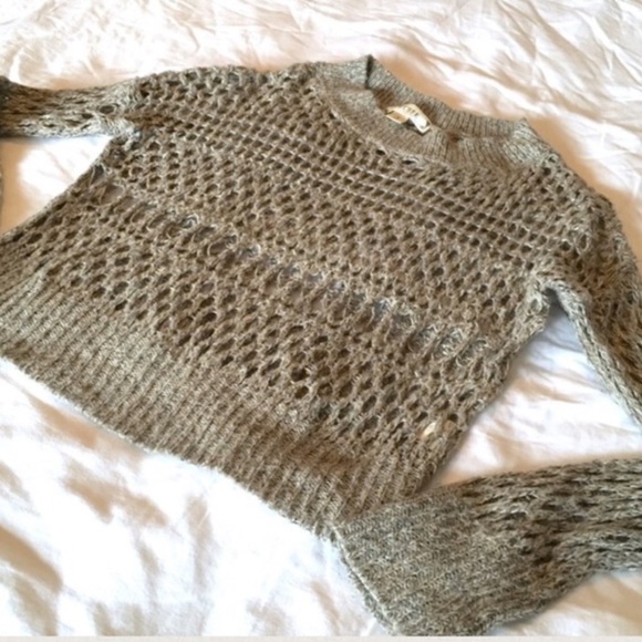 {Decree} Gray Open Knit Cropped Sweater