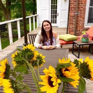 Meet your Posher, Maya