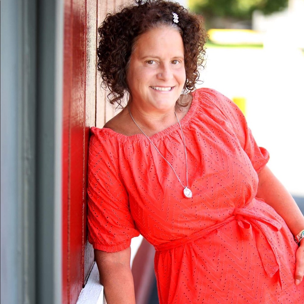 Meet your Posher, Shari - Picture 1 of 1