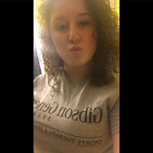 Meet your Posher, Kaylee