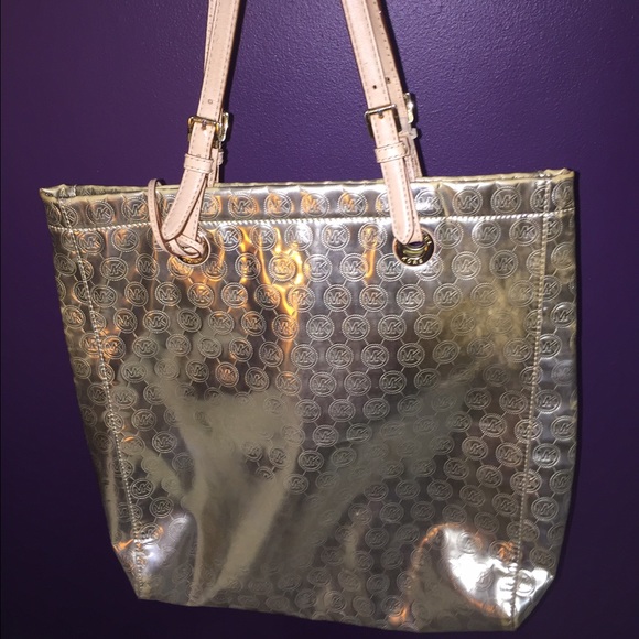 Gold Michael Kors Tote - Picture 1 of 1