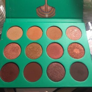 The Nubian By Juvias eyeshadow palette