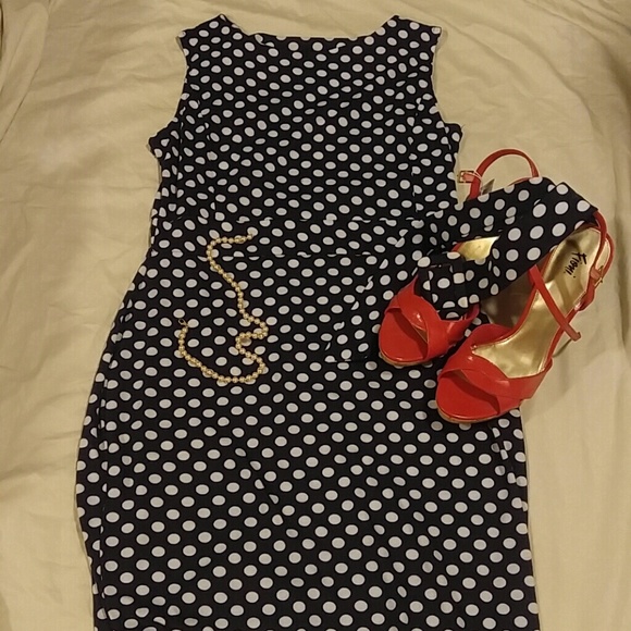 Dresses & Skirts - Navy polka dot belted bodycon dress
